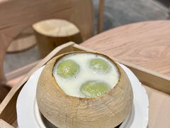 椰皇湯圓燉雙皮奶-杏甜品(尖沙咀加拿分道店)