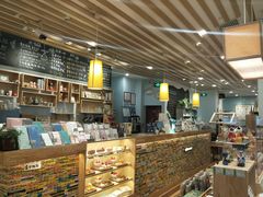 -猫的天空之城概念书店(印象城购物中心店)
