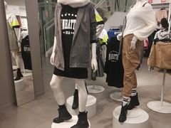 -H&M(鹏欣水游城店)