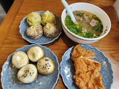 -鑫震源·苏式大虾生煎(山塘街店)