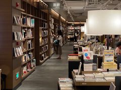 -茑屋书店(天目里店)