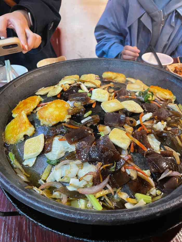一烙锅(友谊路店)-"地方特色的一烙锅.最近的就是这家友谊路店.