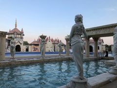 -泉城欧乐堡戏水湾艺术养生温泉