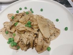 松露酱炒笋尖-小大董·烤鸭(凤凰汇店)