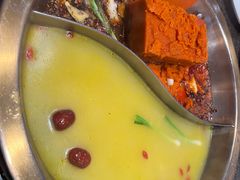 -小天鹅火锅·一线江景洪鼎旗舰店(洪崖洞店)