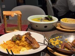 -港丽餐厅(来福士店)