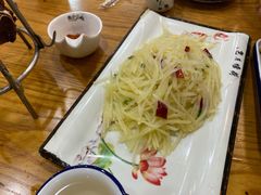 -鲁小三·大骨自助(金山总店)