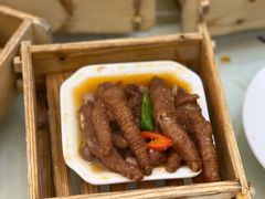 -东豪园林海鲜酒家(南港路辅路店)