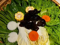 -尚尚仙·酸汤猪手·猪肚鸡火锅(华联万柳购物中心店)