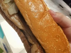 板烧鸡腿堡-麦当劳(展览路店)