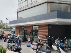 -麦当劳(乳山路店)