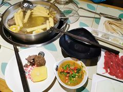 -南城十里潮汕鲜牛火锅·鲜虾生滚粥(融汇老商埠店)