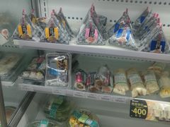 -全家便利店(莲花池东路店)