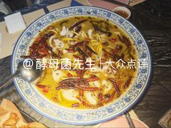 -桂二老坛酸菜鱼(三街两巷店)