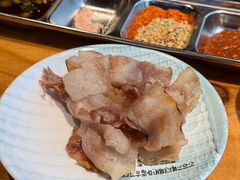 -唯成•韩国炭火烤肉 유성고기