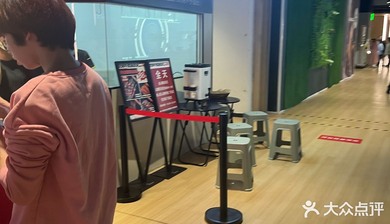 套餐一个人完全吃不完，还是一如既往的好吃，色香味俱全