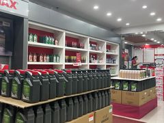 -哈贝卡汽车服务连锁(硕士路店)