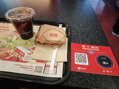-肯德基(虹桥机场T2北指廊精选外卖点店)
