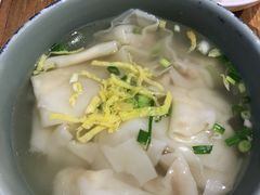 泡泡小馄饨-新梅华·茶点餐厅(欧尚店)