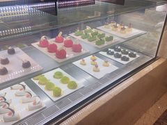 -大中华希尔顿酒店-念自助餐·嗨啤·小龙虾