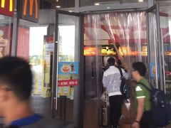 门面-麦当劳(南京南站站外店)