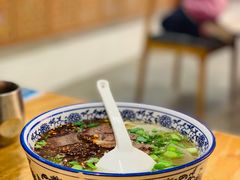 -嘻小北·兰州清汤牛肉面(太平洋森活天地店)