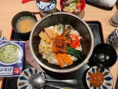 蒲烧鳗鱼石锅拌饭-小山日本料理(电子大厦店)