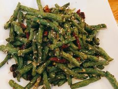 肉沫榄菜四季豆-鹤乡东北菜(崮山路店)