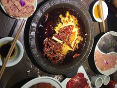 -红九格老火锅(三峡广场店)