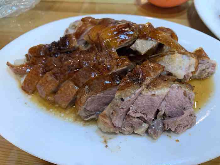 叉烧烧鹅拼,叉烧并非各位盛赞的都是瘦肉啊肥肉挺多的,97感不如99