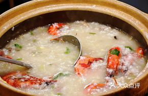 Stir-Fried Tiger Shrimp Clay Pot Rice Porridge