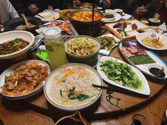 -老滇山寨•云南特色菜•地方菜•民族风情歌舞表演(金碧店)