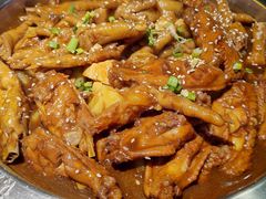 鸡翅煲-谢蟹浓·肉蟹煲(新奥店)