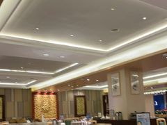 -广州中心皇冠假日酒店·百粤楼