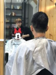 -马克男发时尚店