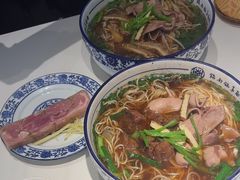 -镇南锅盖面馆(解放路店)