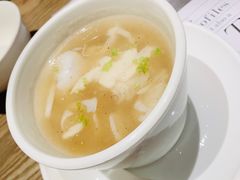 乌鱼蛋汤-小大董·烤鸭(凤凰汇店)