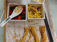 -江南韵·无锡太湖文化体验餐厅(凤凰天街店)