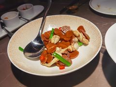 -新荣记(BFC外滩金融中心店)