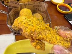 -BHC炸鸡(明洞总店)