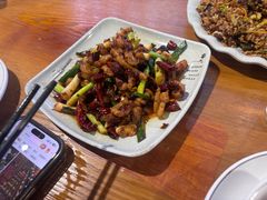 -干老庆贵州留一手烤鱼·地摊火锅(财经大学店)