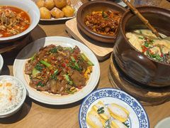 -荆九爷爆炒桥头三嫩(云南北路店)