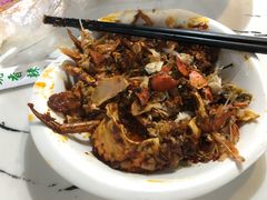 -凤凰路何眼镜香辣蟹(花果园店)