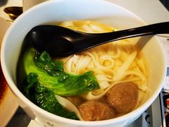 潮州牛肉丸汤河粉-MR鹅外
