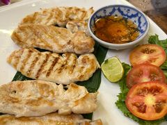 -Dang restaurant (patong phuket)