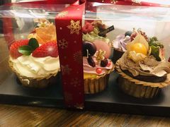 -小苍兰风铃草·礼物蛋糕(沈阳店)