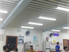 大堂-双月饭店·20年老字号(新村店)