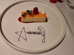 -弦月窗LUNETTE BY AMANDA(复兴路店)