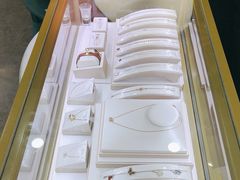 -海星奢选二手奢侈品手表包包鉴定回收寄卖(墨玉南路店)