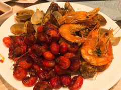 鲍鱼海龙虾黄花鱼海蟹鱿鱼-威海蓝海御华大饭店·蓝钻美食自助百汇